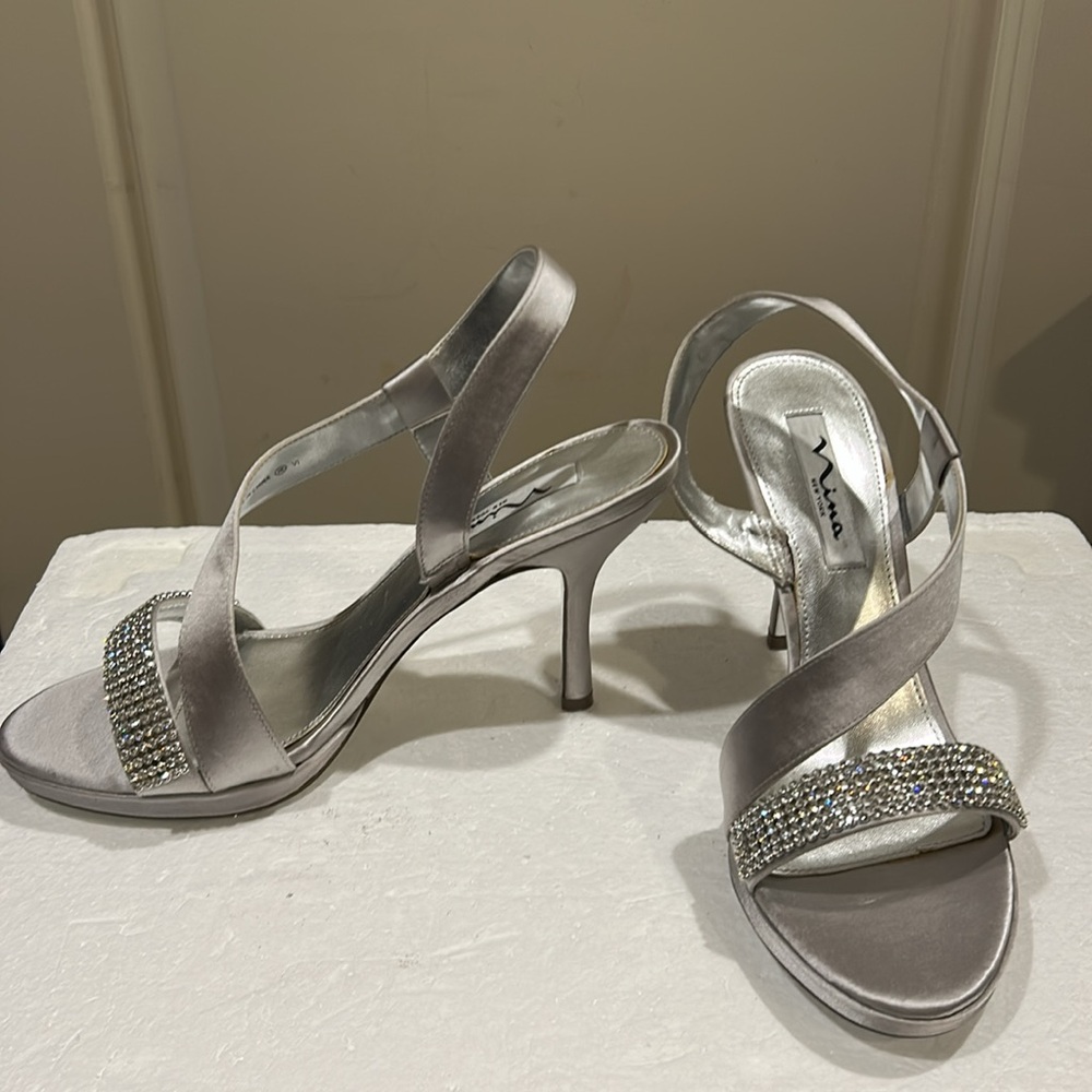 Nina Rhinestone Strappy Heels Pumps open top slingback size 8.5 grey silver - Picture 6 of 15
